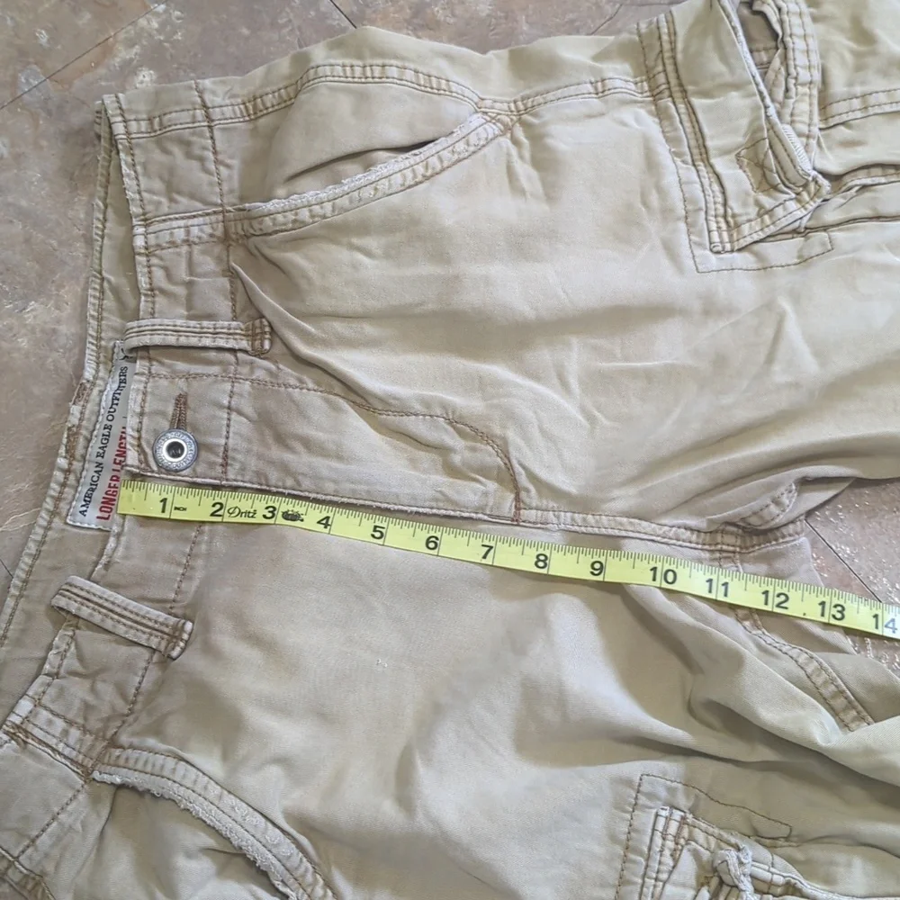 Vintage American Eagle Outfitters‎ Size 28 Tan Longer Length Cargo Shorts